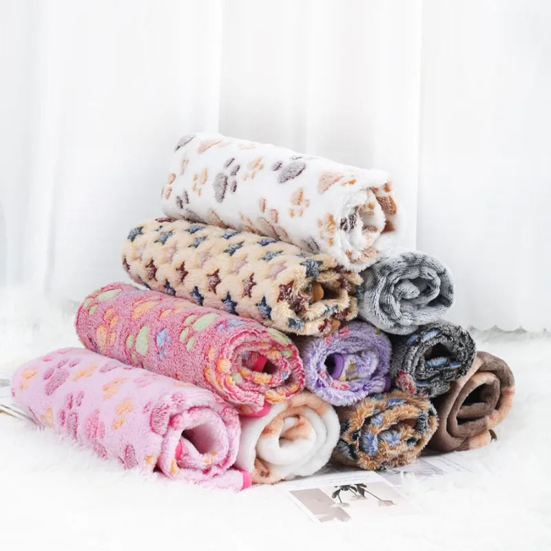 Soft Coral Fleece Pet Blanket With Paw Print Pattern