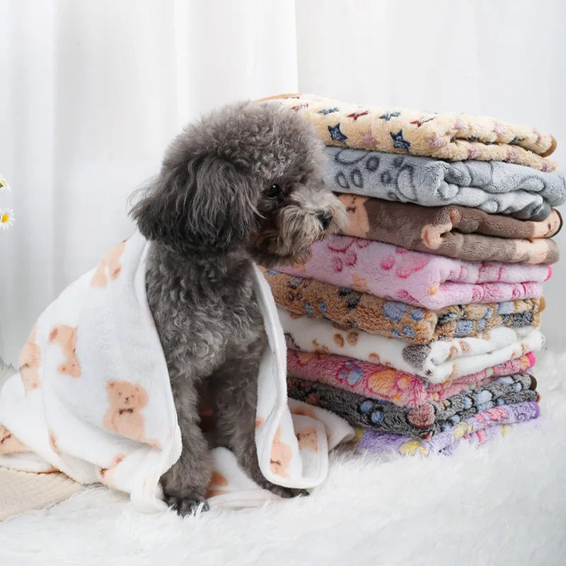 Soft Coral Fleece Pet Blanket With Paw Print Pattern